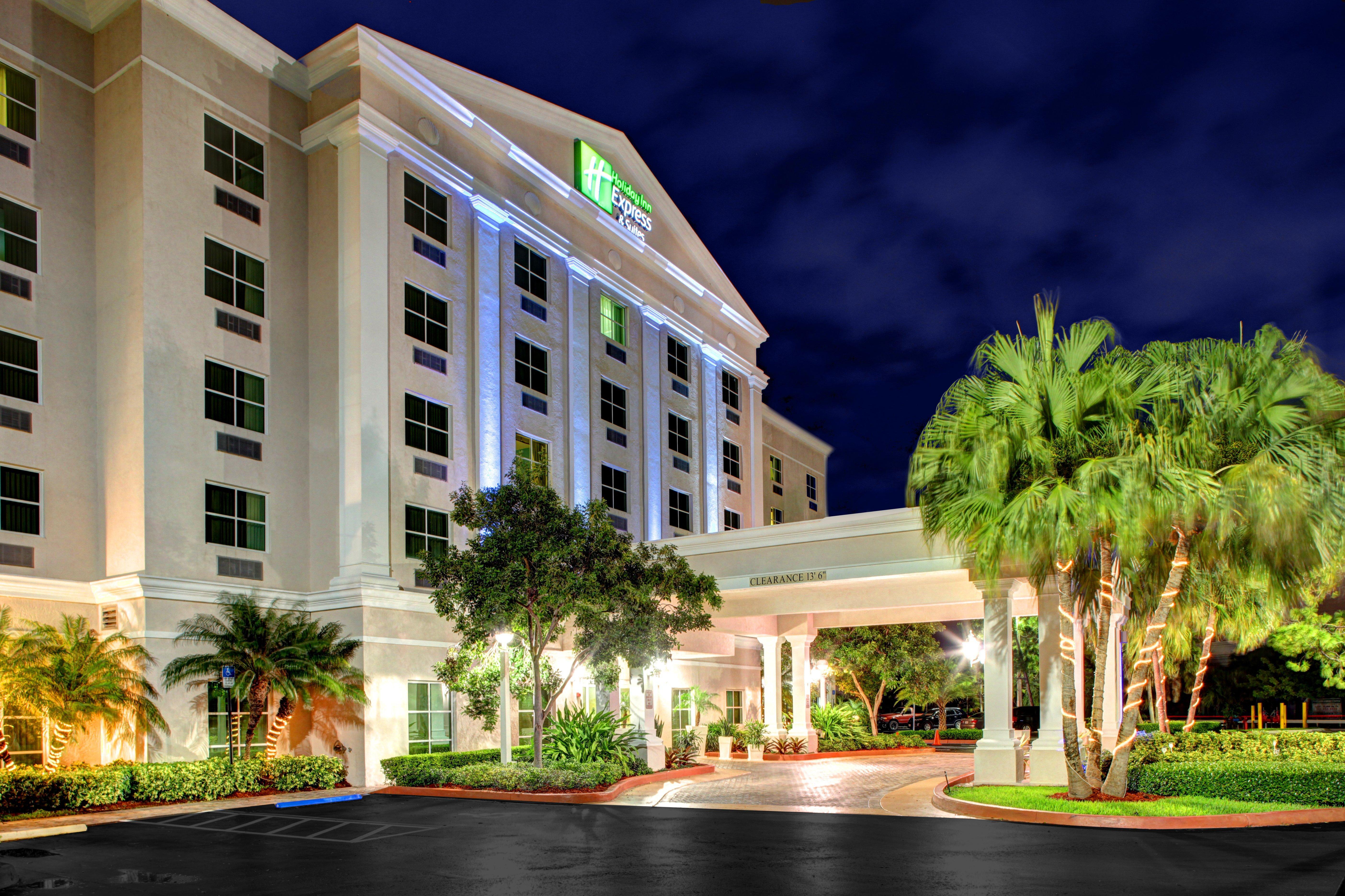 Holiday Inn Express & Suites Miami Kendall By Ihg Country Walk Exterior foto