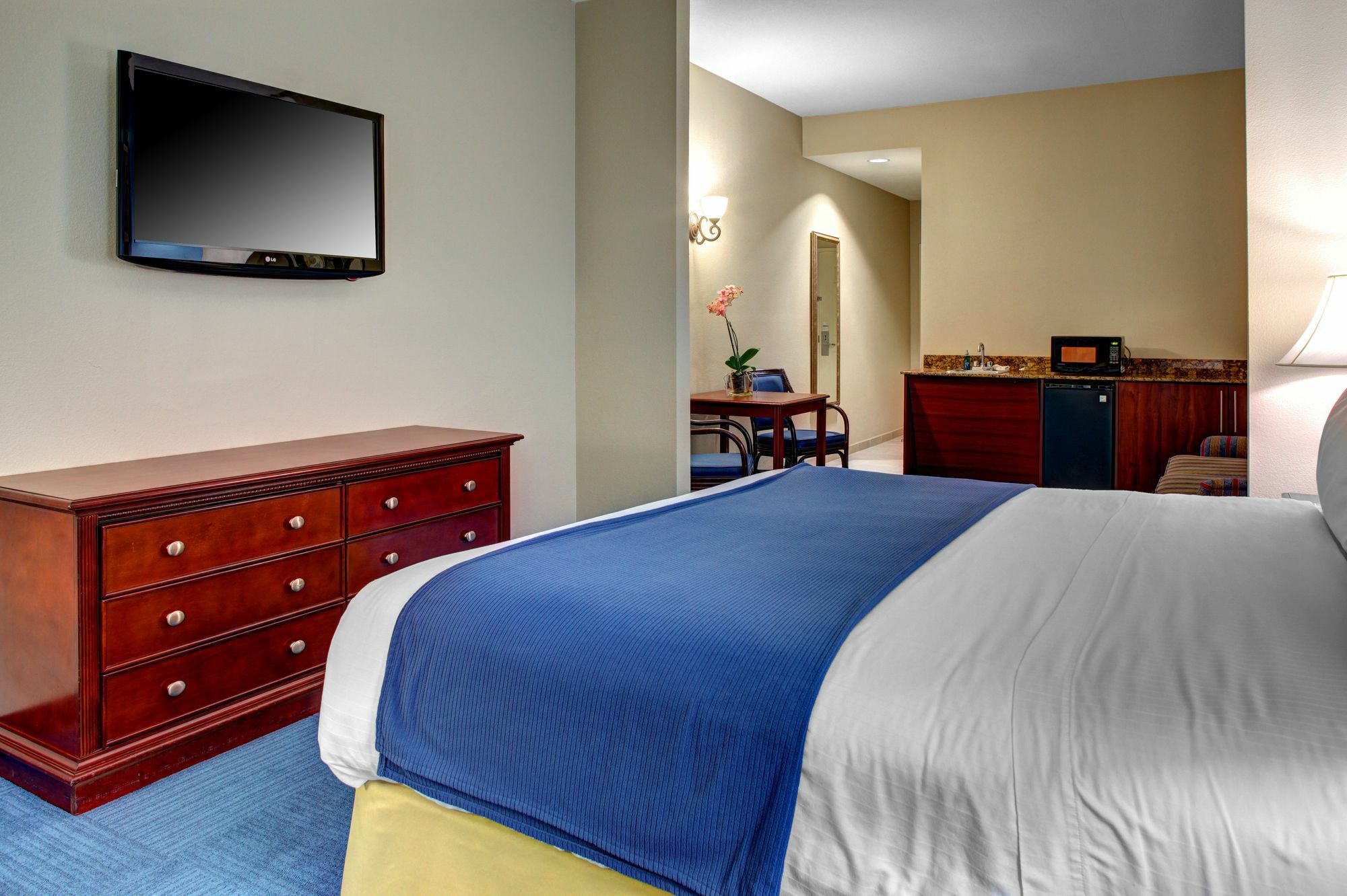 Holiday Inn Express & Suites Miami Kendall By Ihg Country Walk Exterior foto